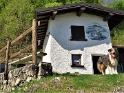 24 Al Bivacco Plana (1280 m) mi accoglie Bati di Chiara e Andrea
